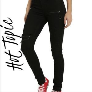 hot topic ripped jeans